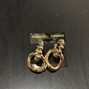NWOT - Kenzie - Gold tone Fashion Earrings